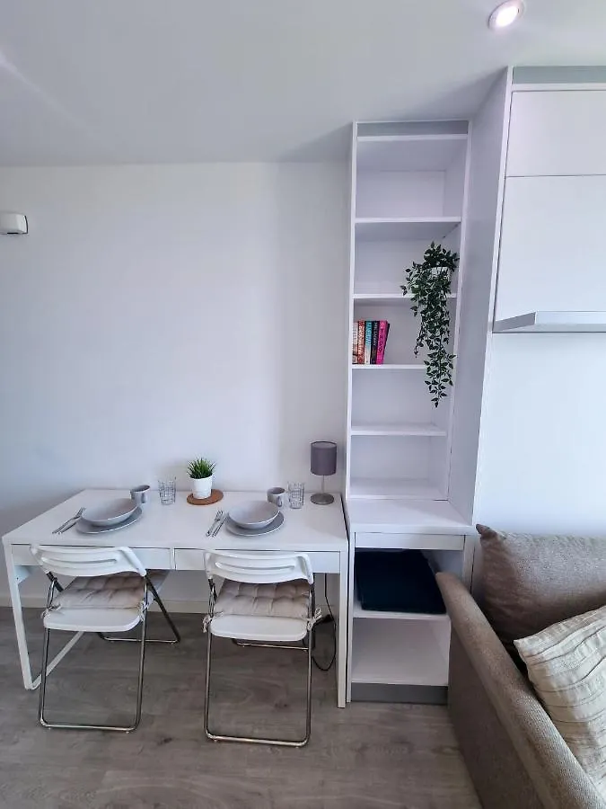 Top Floor Studio - The Hub Gibraltar - Self Catering Apartment 0*,