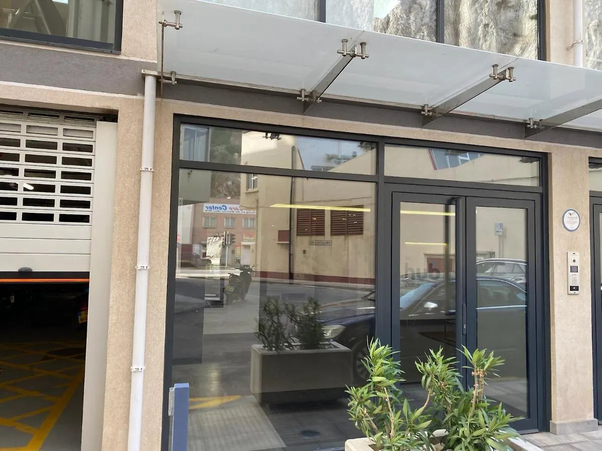 Top Floor Studio - The Hub Gibraltar - Self Catering Apartment